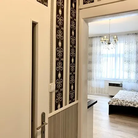 Agnes - Romance In I Apartment Prague
