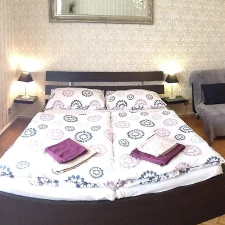 Agnes - Romance In I Apartment *